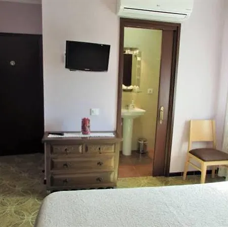 Konukevi Bassalis 2*